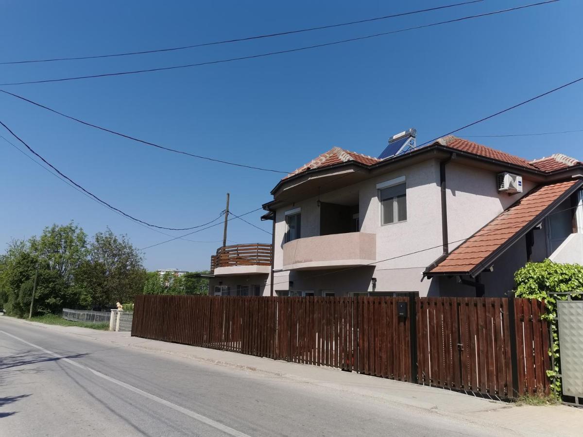 Crown Apartments Üsküp Dış mekan fotoğraf