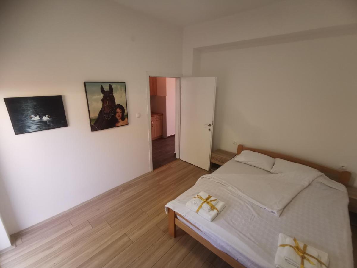 Crown Apartments Üsküp Dış mekan fotoğraf