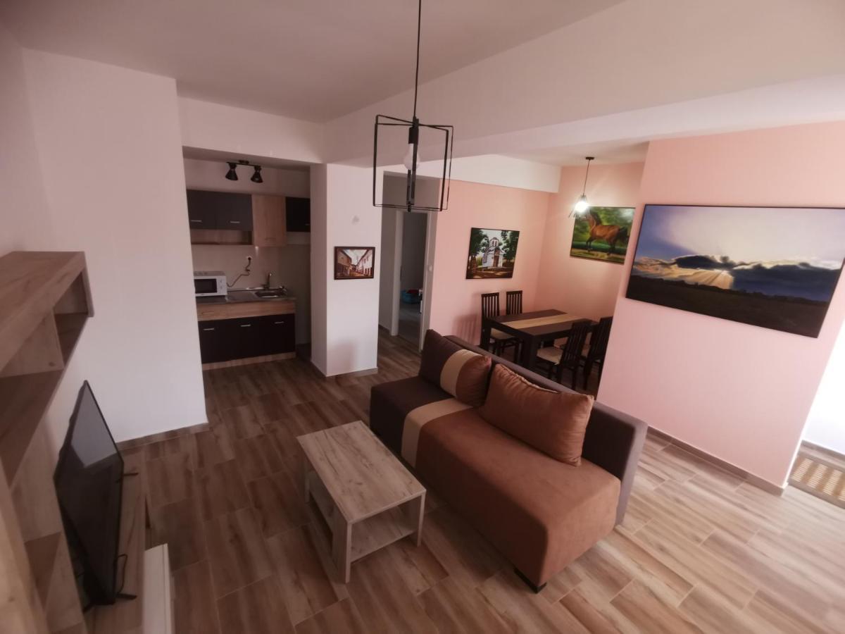 Crown Apartments Üsküp Dış mekan fotoğraf